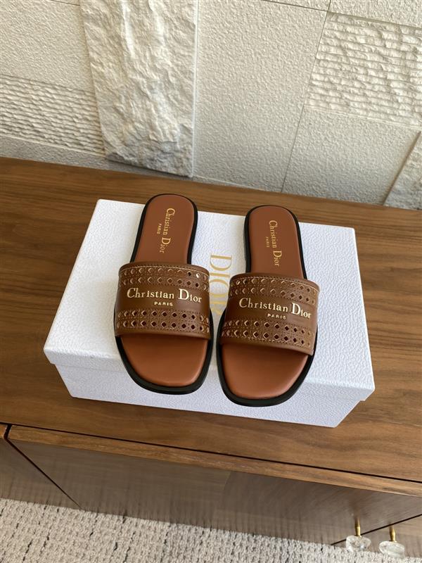 20251128184323645 310